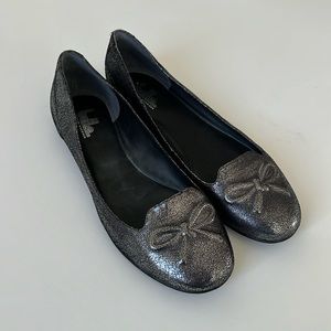 Belle Sigerson Morrison Silver Bow Flat Sz 8
